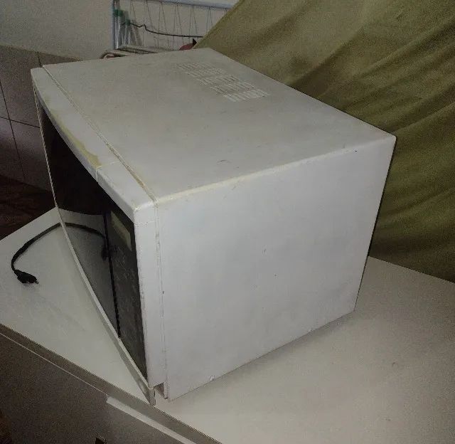 Microondas Brastemp - 40Litros - 127Volts - Foto 3