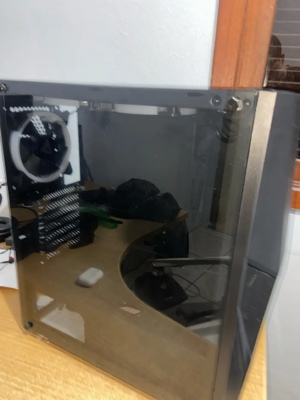 Gabinete Gamer com Lateral de Vidro Temperado