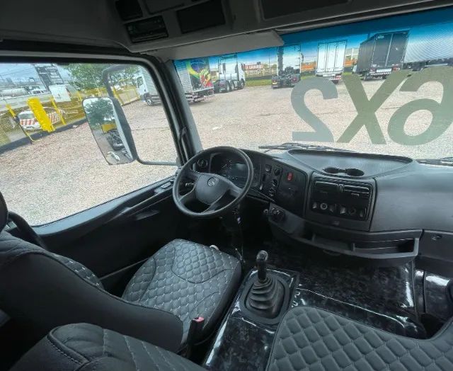 MB ATEGO 2426 6X2 2014 SEMI LEITO CHASSI 8.00mt  - Foto 13