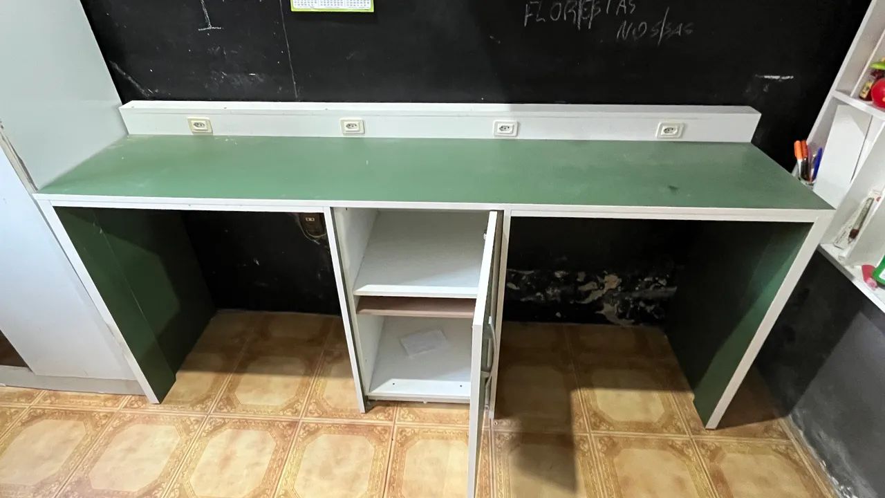 Mesa para estudos 