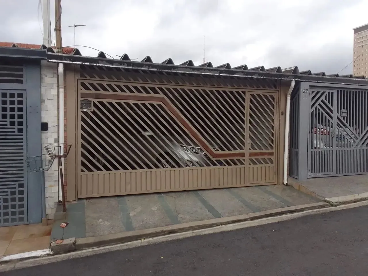 Excelente Casa Assobradada à Venda no Bairro Pestana, Osasco