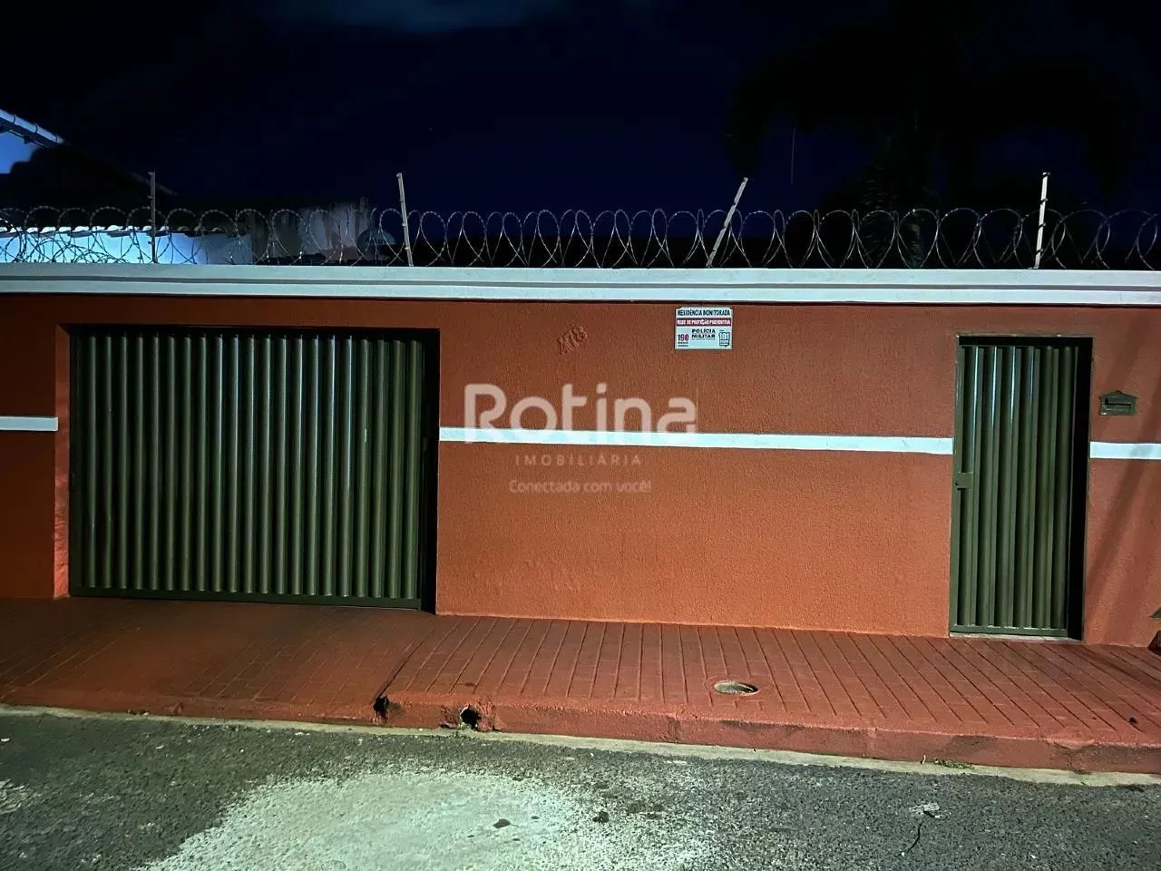 Casa para alugar, 3 quartos, Planalto - Uberlândia/MG - Rotina Imobiliária