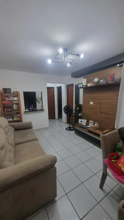 Apartamento semi-mobiliado Gran Village I