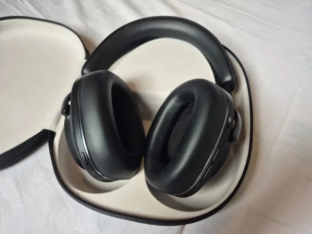 Bowers & Wilkins Px7 S2e Wireless - Noise-Canceling - Black64407619983747123