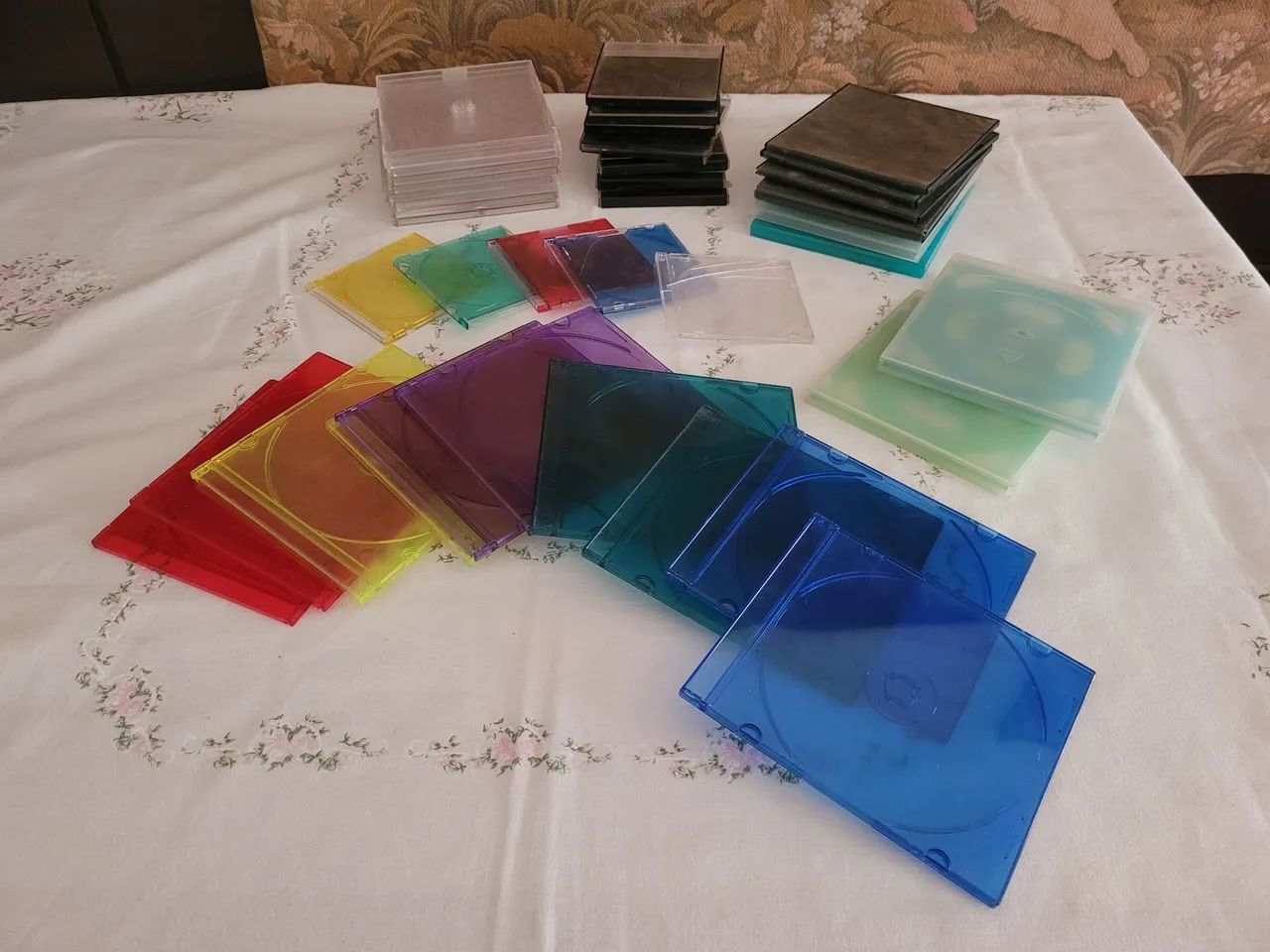 Lote de diversas caixas plásticas estojos (cases) p/ CD, DVD, games, etc - Foto 2