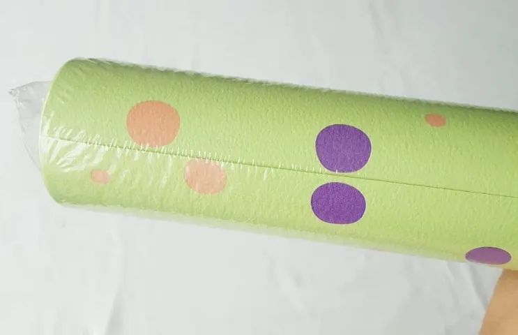 Papel de Parede Linha Infantil - Muresco - 5m² - Verde Claro com Bolinhas - Rolo Lacrado - Foto 2