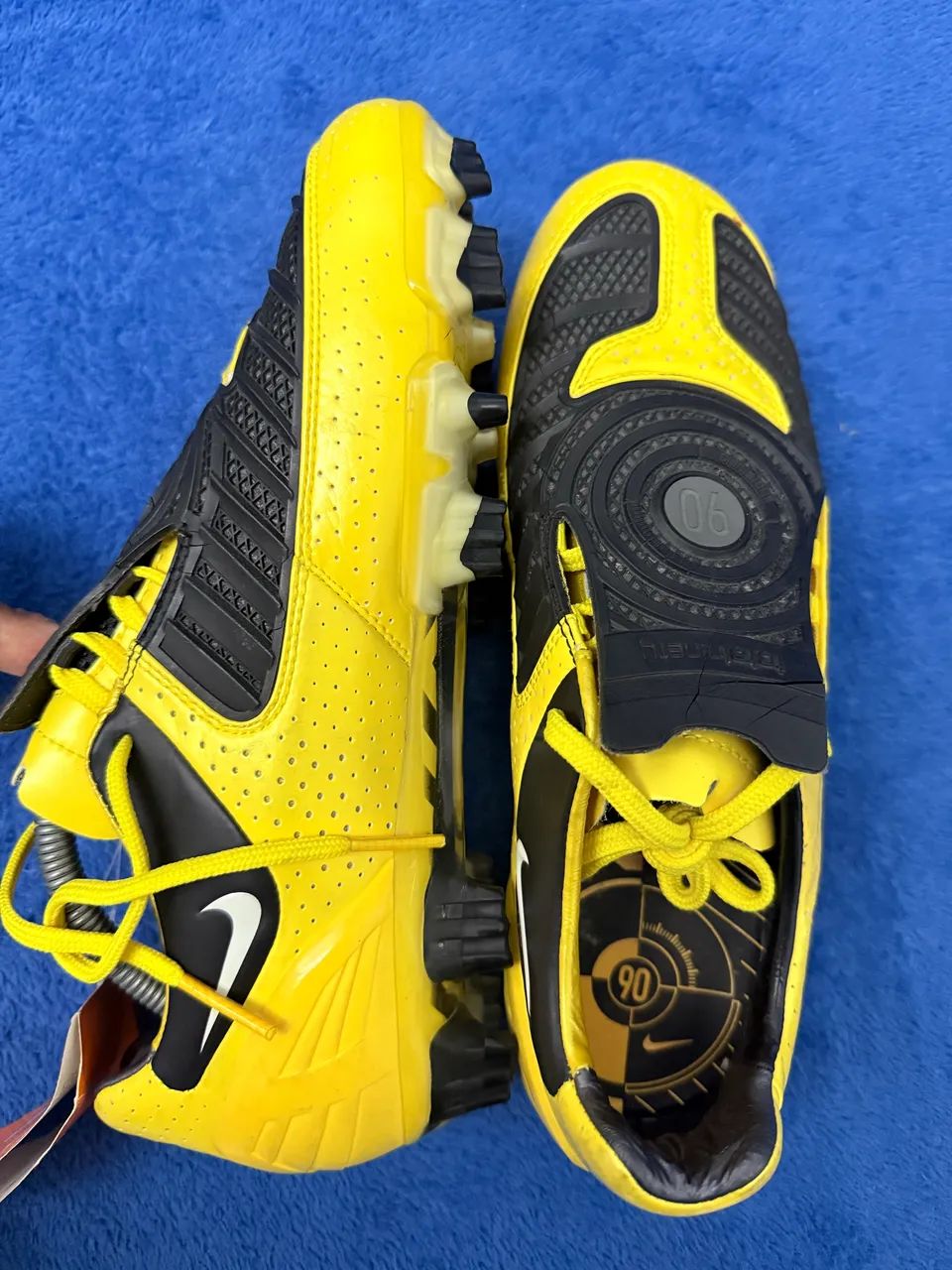 Chuteira Nike Total 90 Laser II - 2008 - Calçados Esportivos