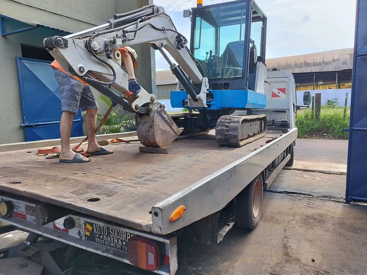 Mini escavadeira hidráulica Bob-cat  - Foto 4