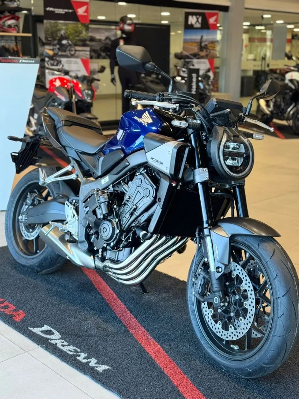 CB 650r 2027 e-clutch - Foto 2
