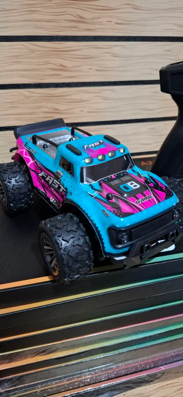 Carrinho de Controle Remoto Off-Road Radical