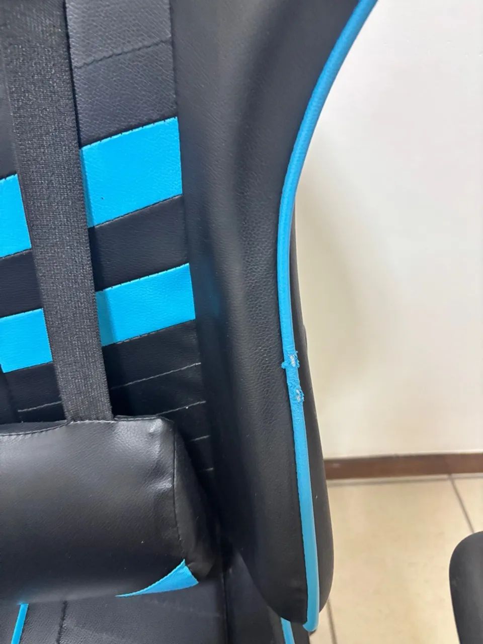 Vendo cadeira gamer Dazz - Foto 6