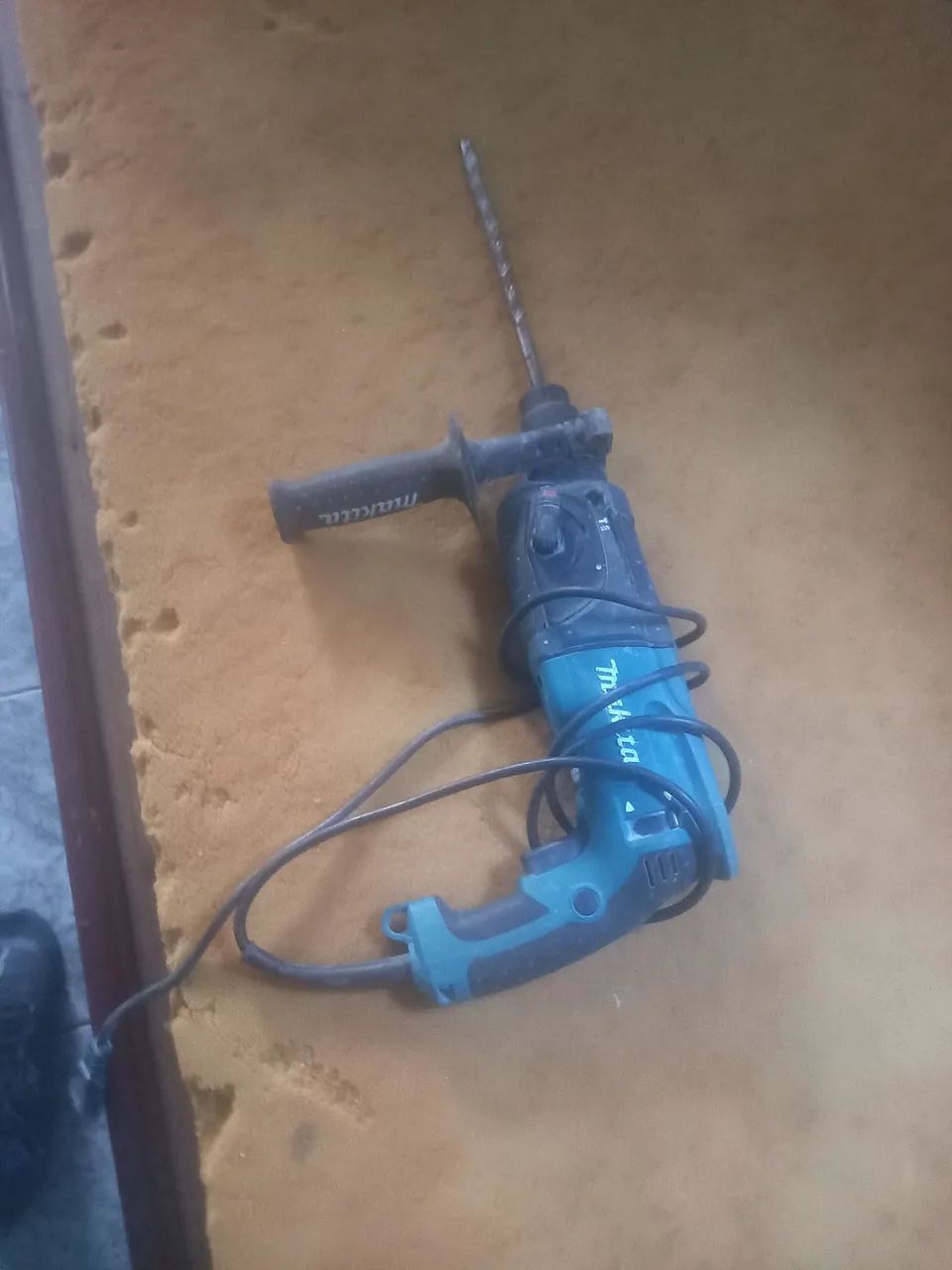 Furadeira e Parafusadeira de Impacto Makita