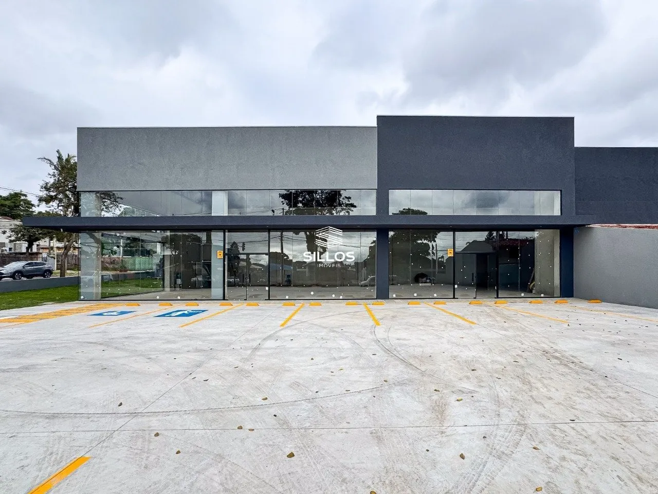 Loja 02 com 241,05 m² para alugar no Jardim Social - Curitiba