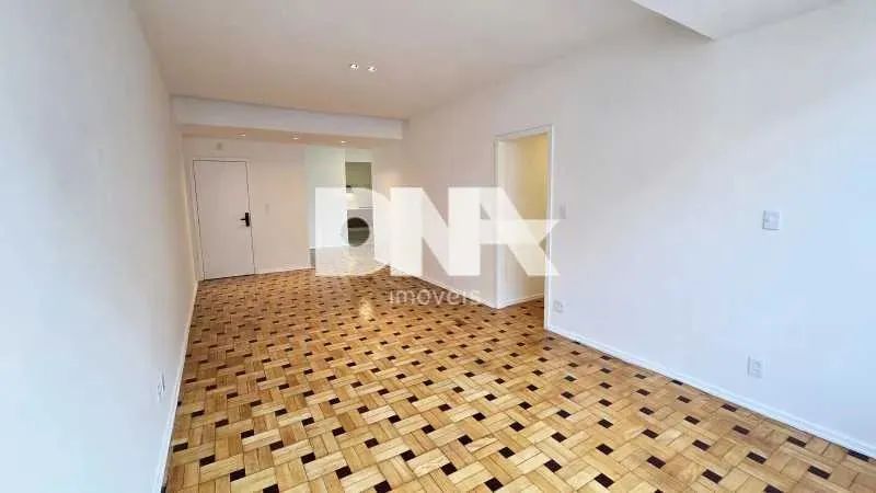 Apartamento : / Residencial / Copacabana