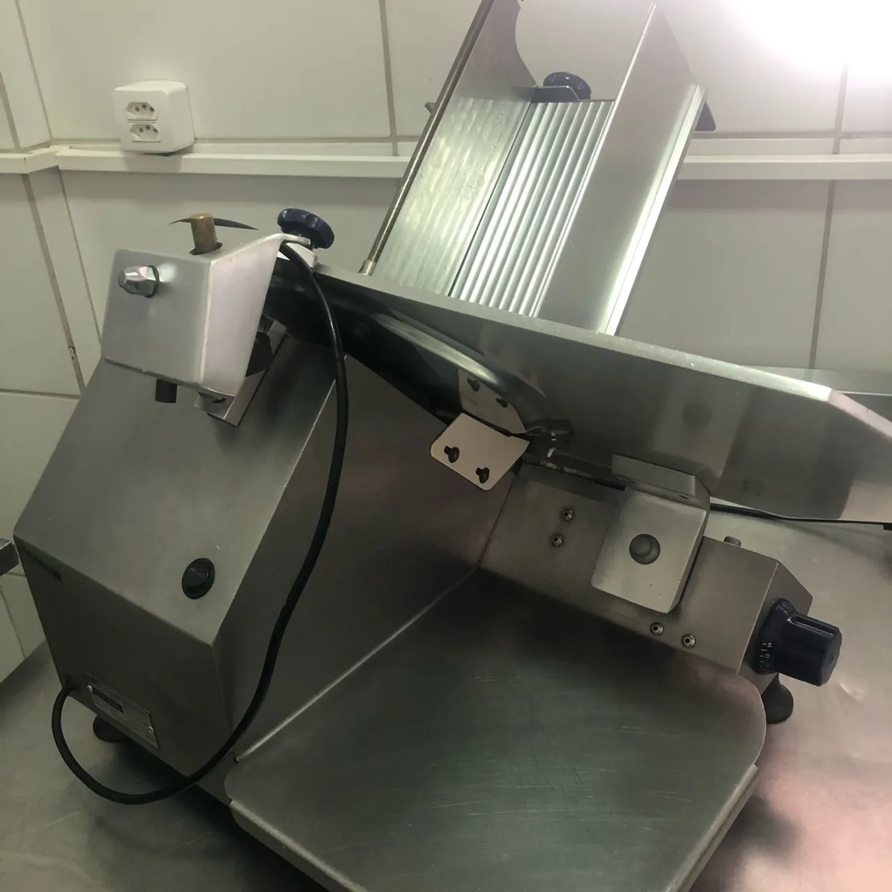 Loja de Frios, equipamentos