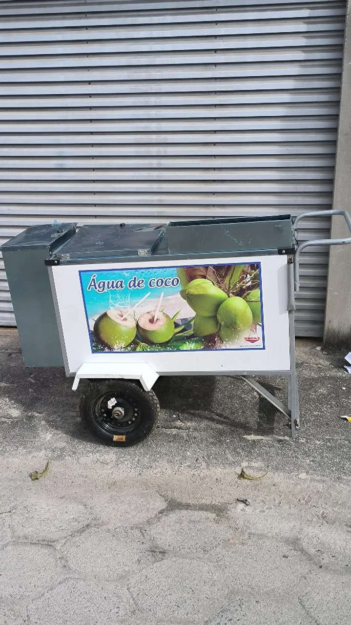 Carrinho de água de coco 