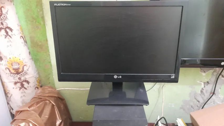 Monitor LG Flatron E1941c 18,5pol Led Lcd Wide Vga