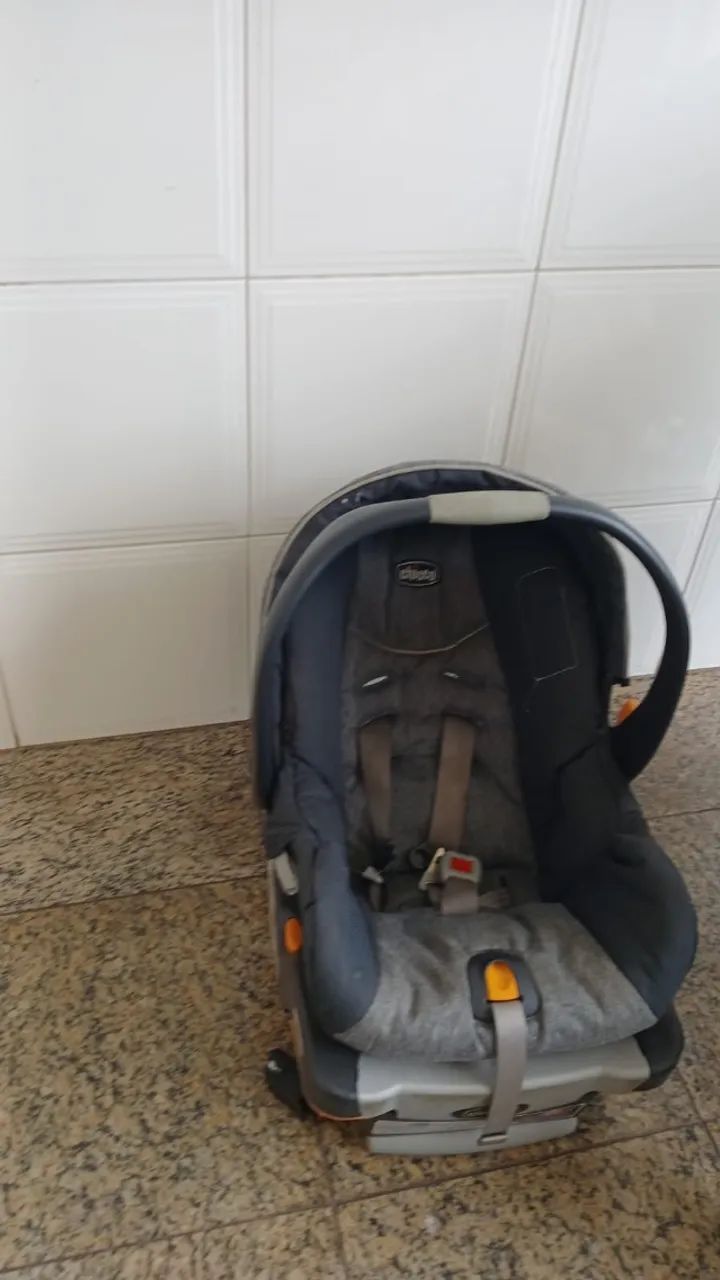 Carrinho de bebê e bebê conforto chicco  - Foto 4