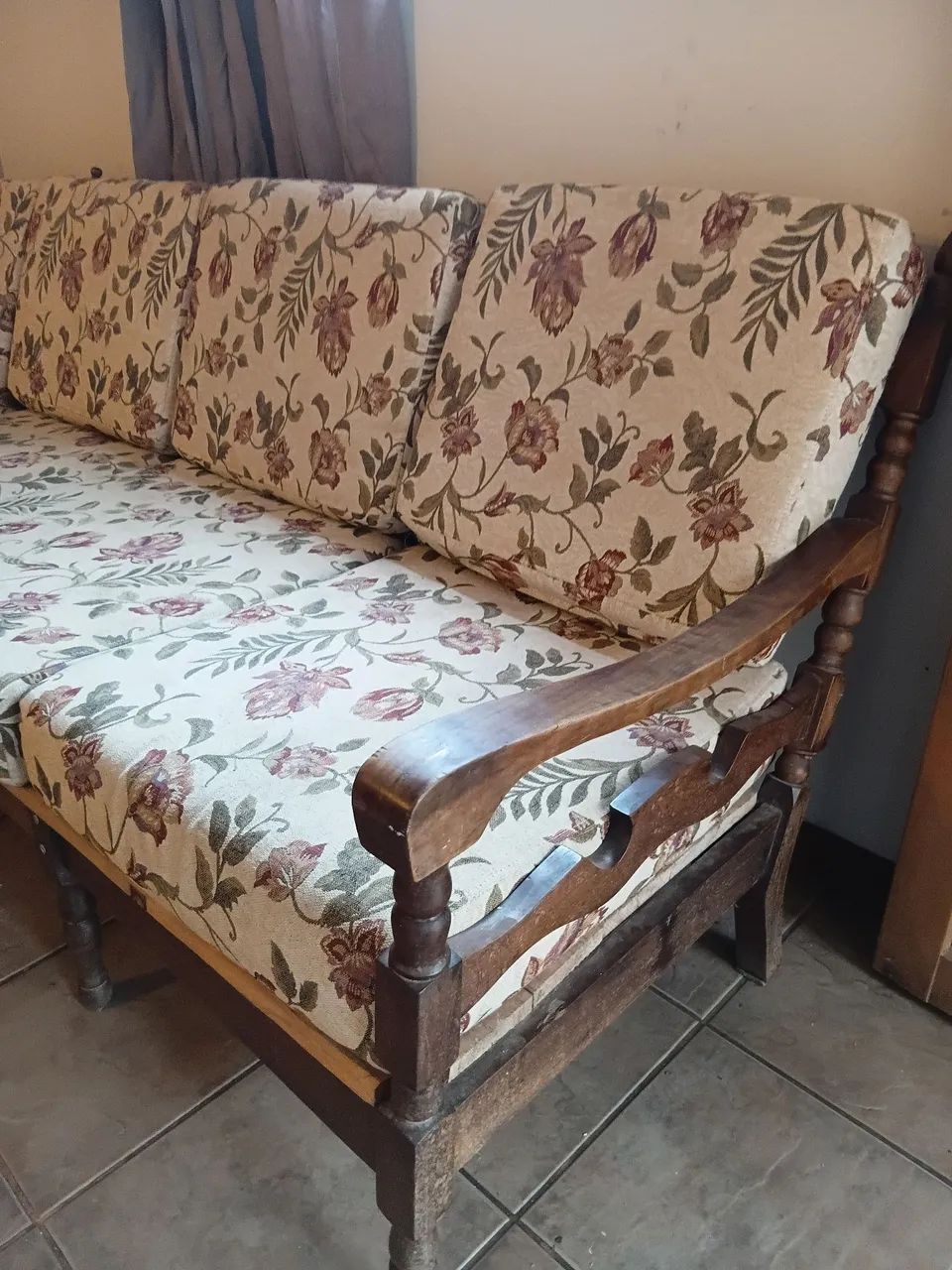 Sofá vintage de madeira maciça 