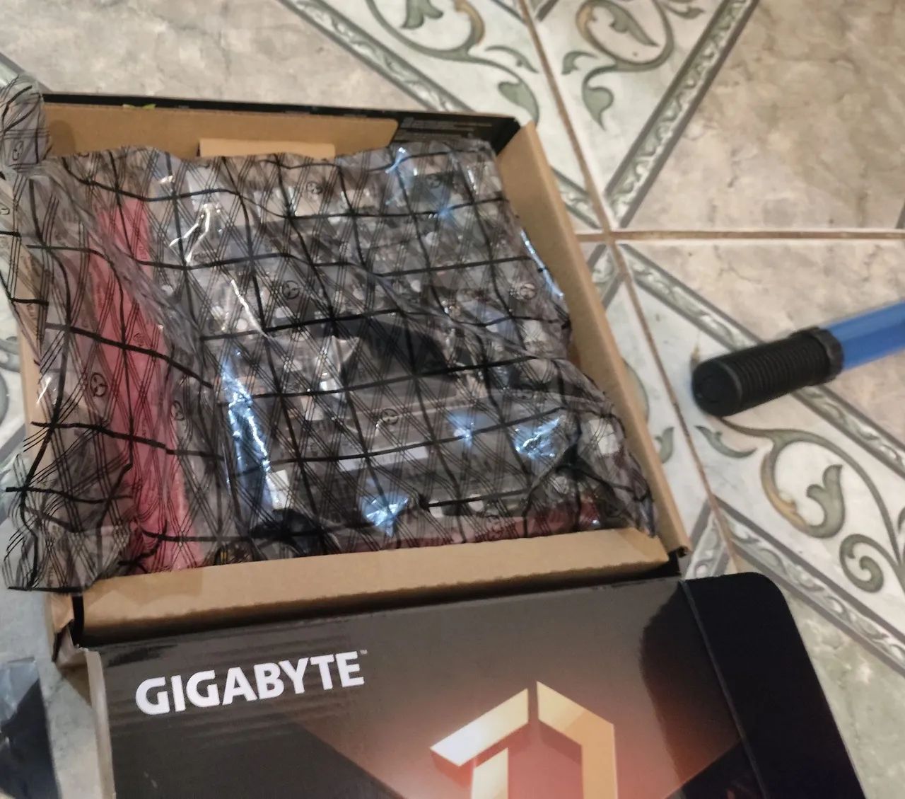 Placa mãe gigabyte (ddr3) nova na caixa  - Foto 3