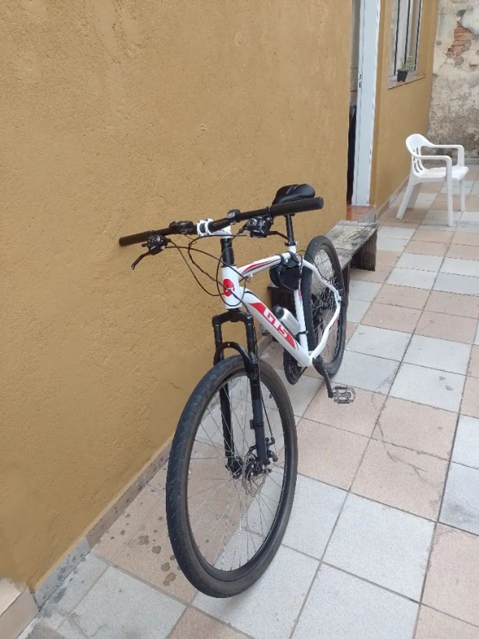 Bicicleta GTS aro 29 quadro 21. Boa 