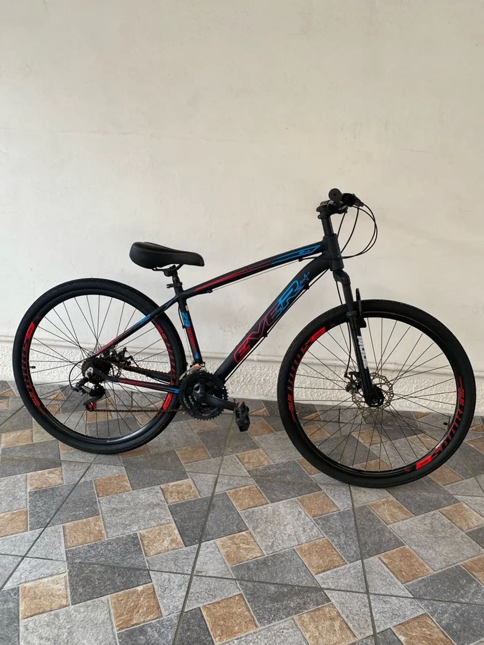 Bicicleta Aro 29 Ever - Equipada com Shimano e Freio a Disco (Ótimo Estado) - Foto 3