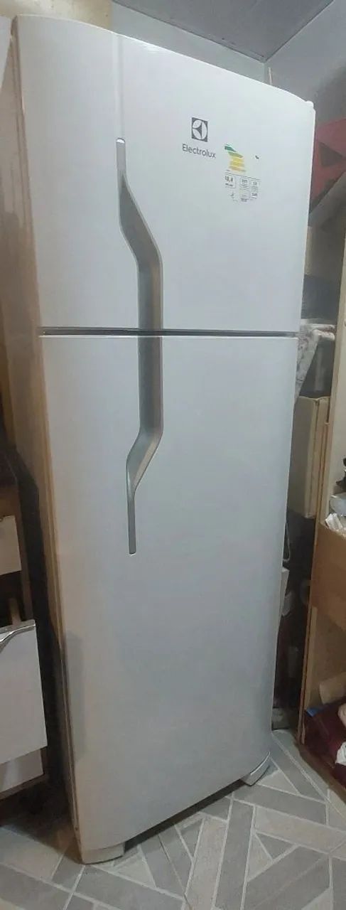 Geladeira Electrolux 260 Litros - Geladeiras e Freezers - Santa