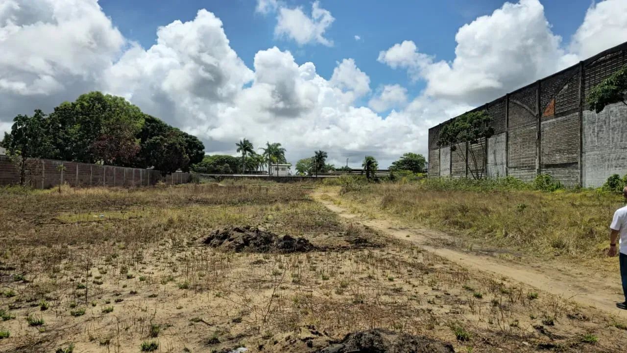 Terreno com 8000 m2 no Distrito Industrial - João Pessoa - PB