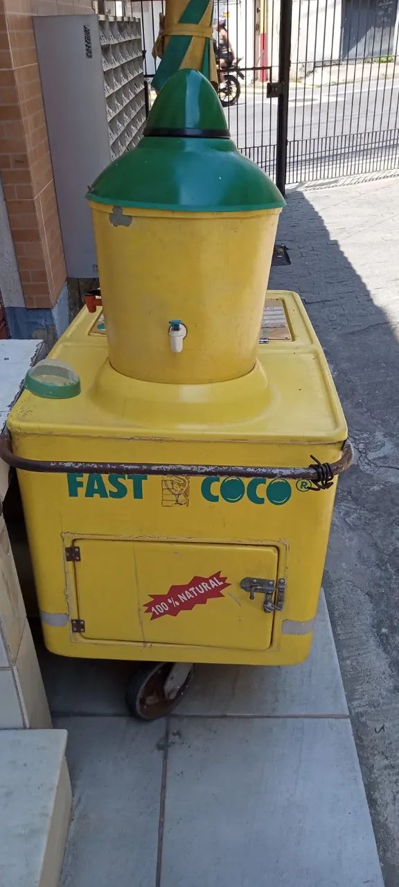 Carrinho de coco completo, pronto para começar a vender com 2 bojos - Foto 4