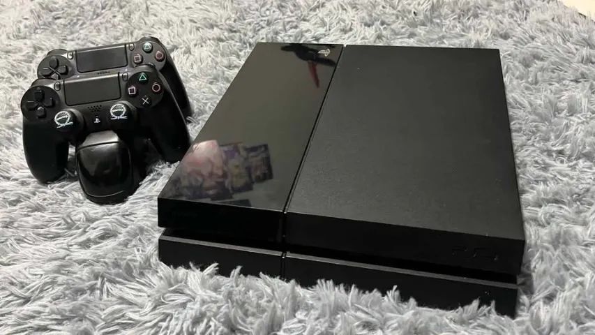 ps4 fat  500 gb , destrav com webkit 