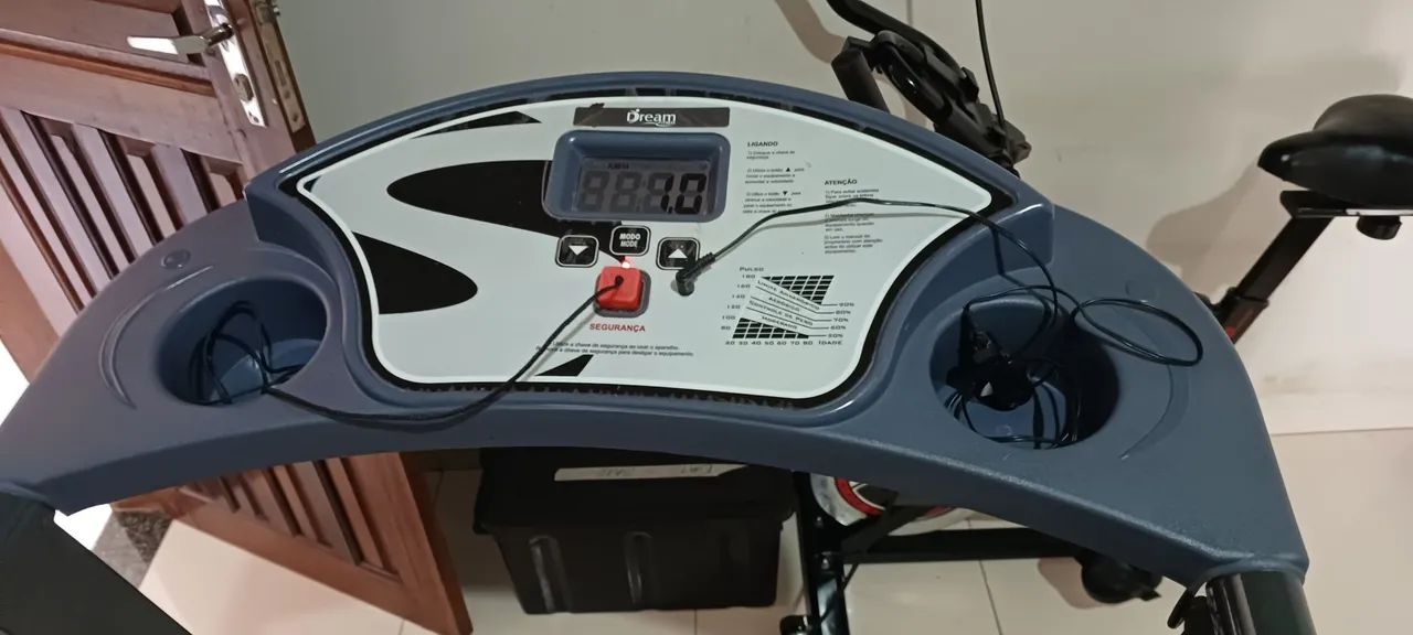Esteira elétrica para caminhada e corrida