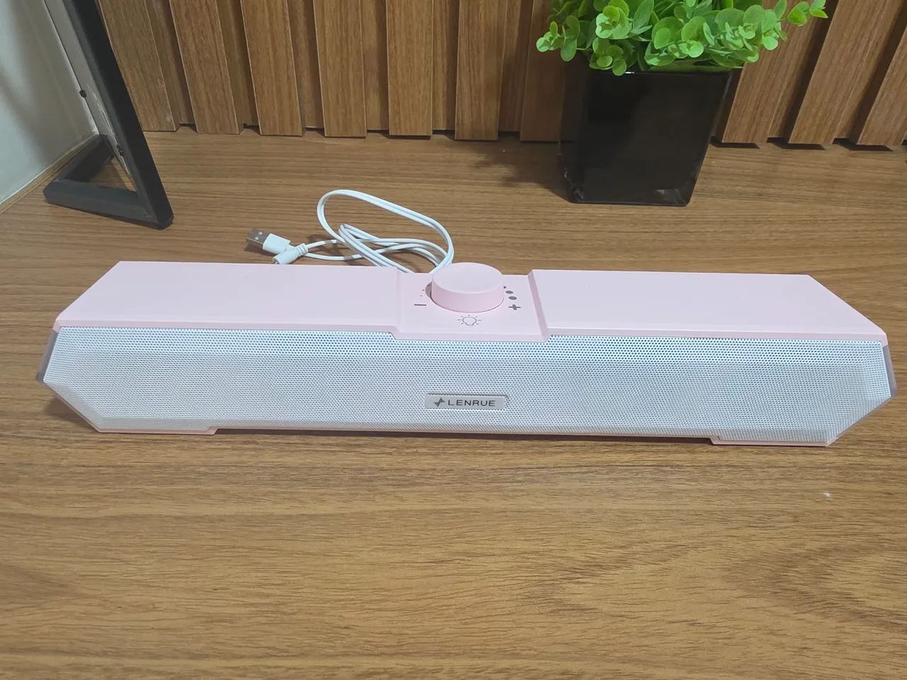 Vendo caixa de som rosa para computador  - Foto 2
