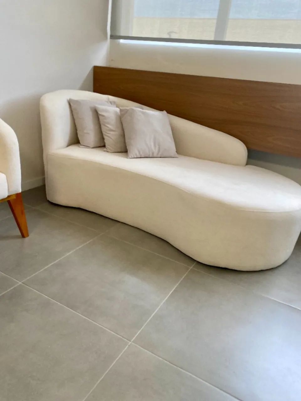 Sofá orgânico Divã Recamier Orgânico França 180cm Lado Direito Bouclé