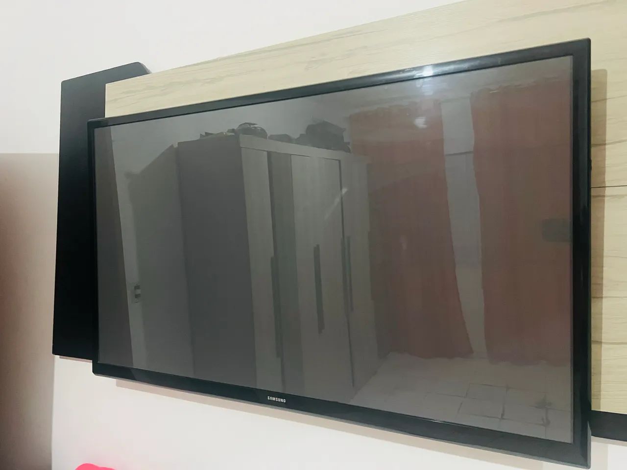 Televisão para retirada de peças 