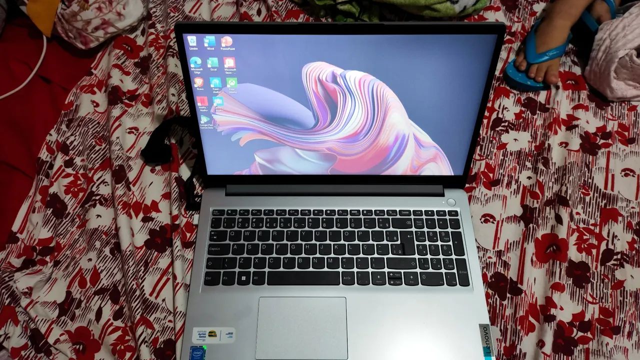 Vendo notebook Lenovo 