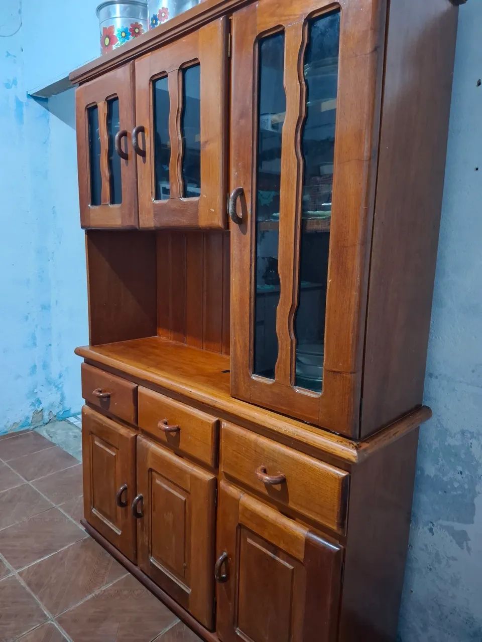 VENDO ARMÁRIO DE MADEIRA  - Foto 2