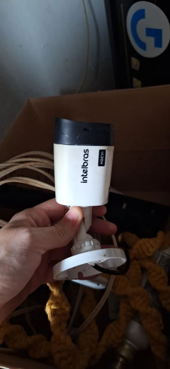 2 Câmeras intelbras 