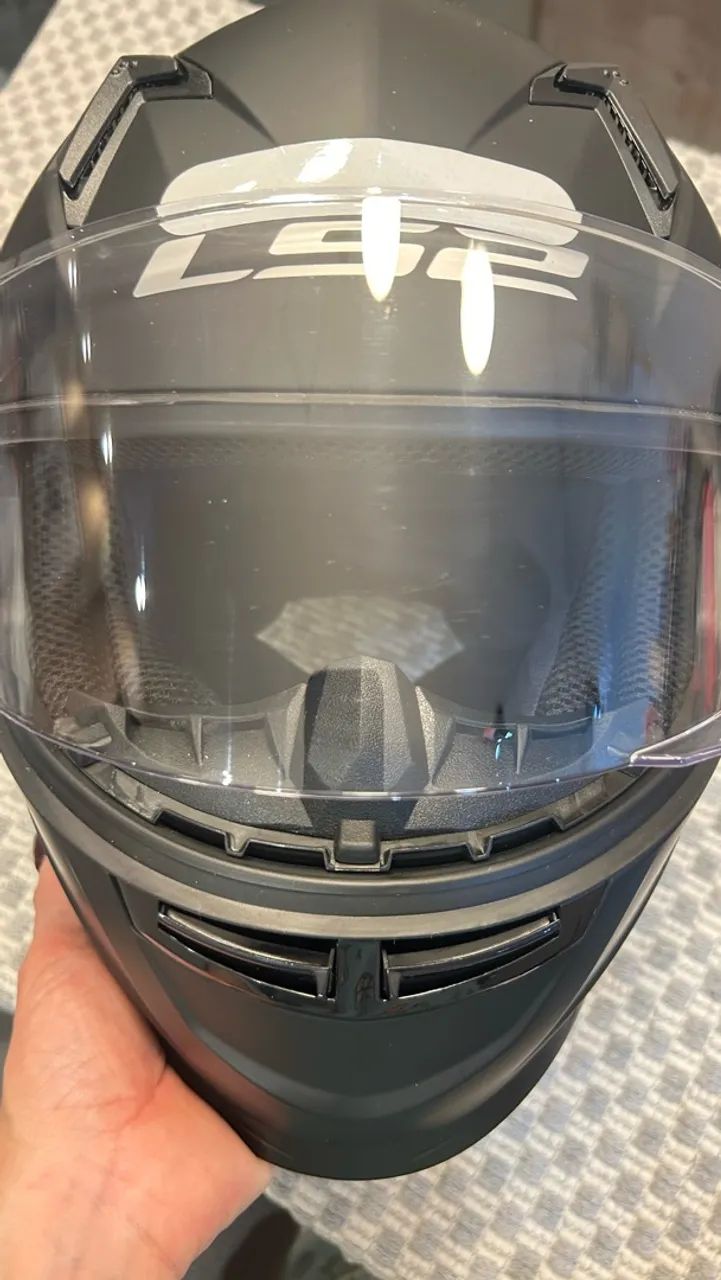 Vendo Capacete da marca LS2 - Foto 2