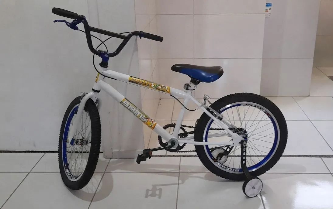 Bicicleta Infantil Aro 20 com Rodinhas