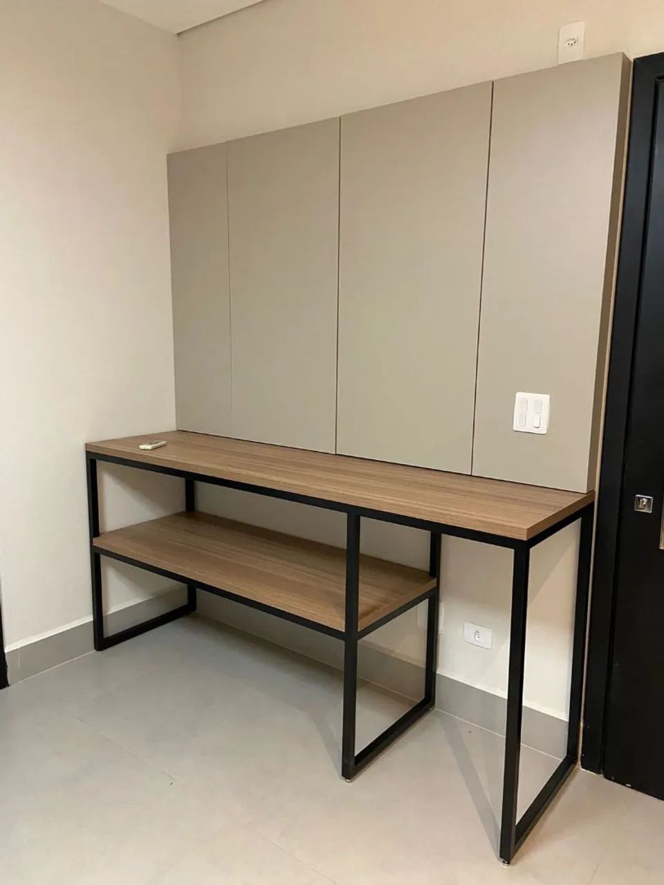 Mesa e aparador  - Foto 2