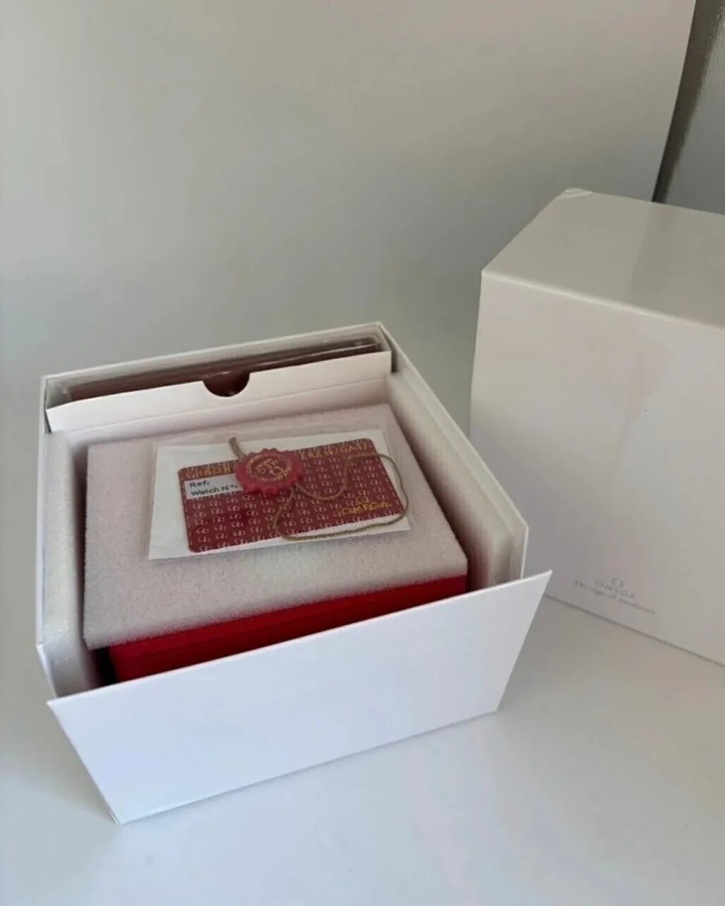 Caixa Omega Vermelho Oficial completa - Foto 2
