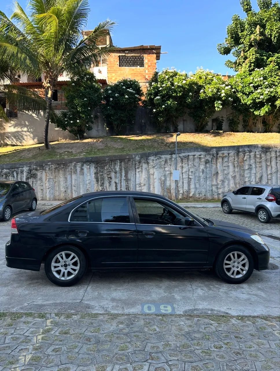 Honda Civic Civic Sedan LX 1.7 16V 115cv Mec. 4p 2004