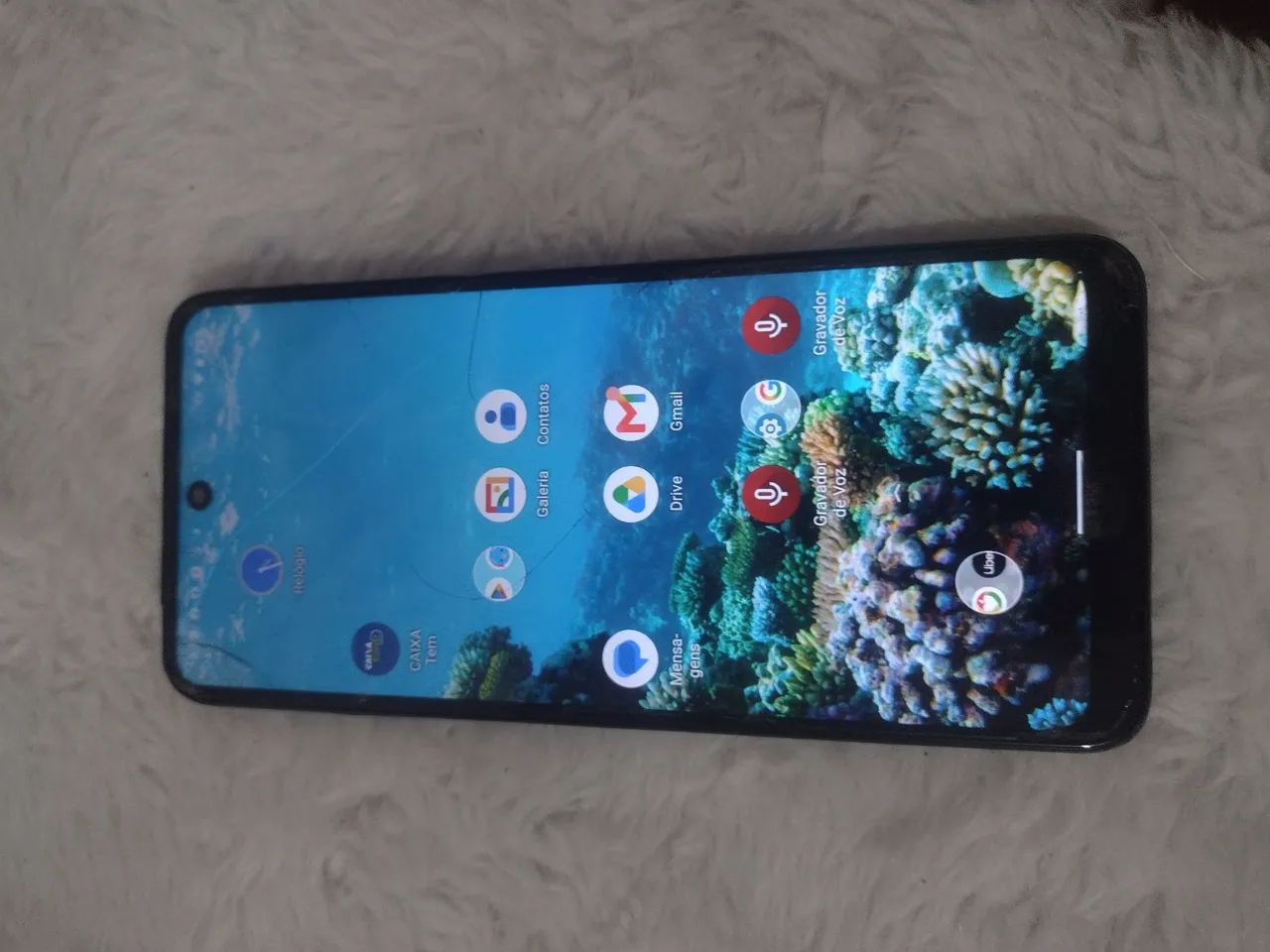 Moto E 40. 64 GB ( com carregador original )