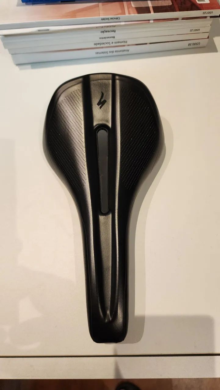 Selim Specialized em Carbono mod Phenon 