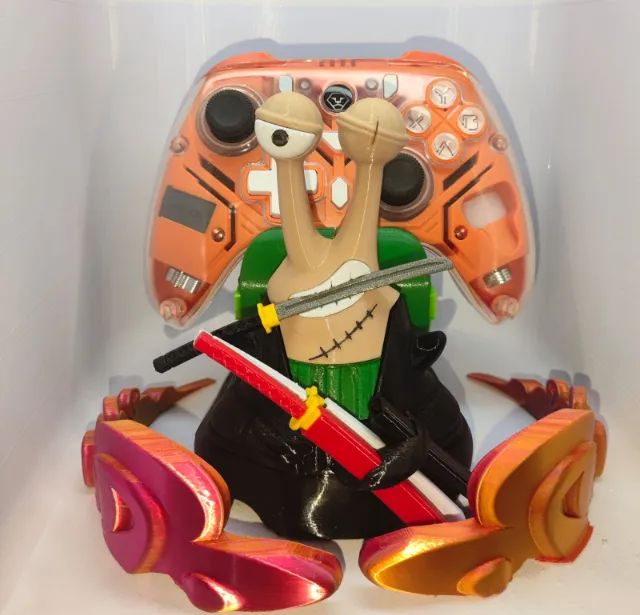 Sob encomenda) Suporte de Controle - Zoro Den Den Mushi (One Piece