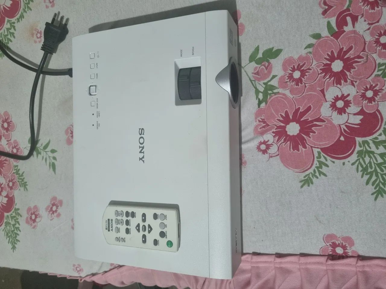 Vendo projetor SONY VPL-DX130B - Foto 2
