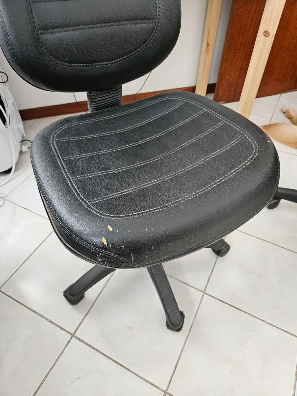 Cadeira giratória de escritório  - Foto 3