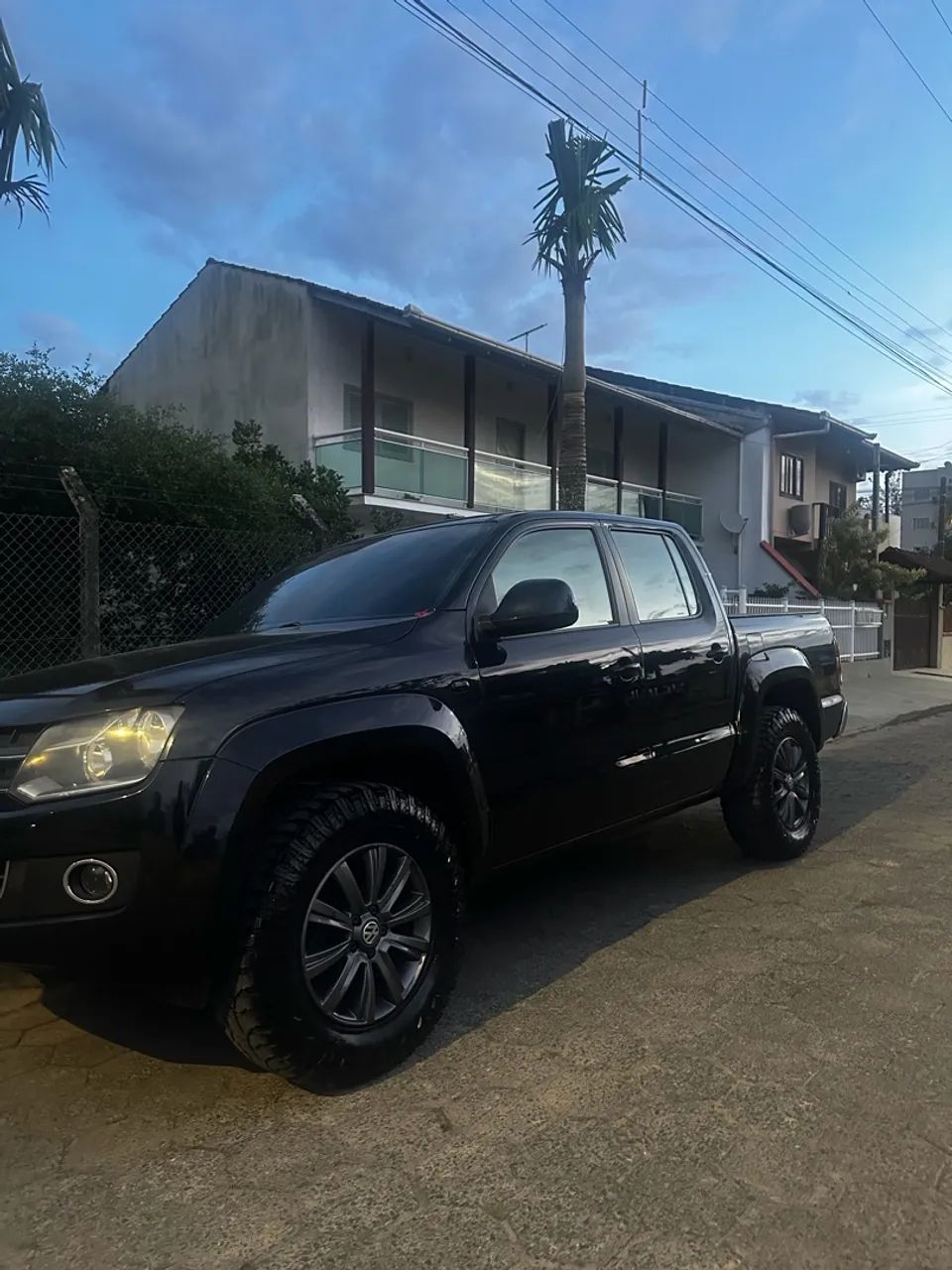 Volkswagen Amarok HIGH.CD 2.0 16V TDI 4X4 DIES. AUT 2012