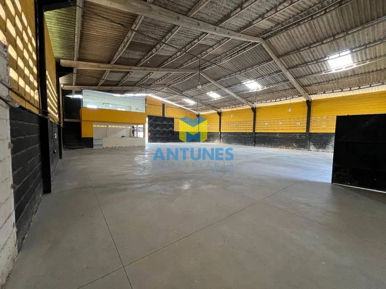 Alugue em Prazeres, Galpão 520m² + doca e pátio de 650m². 100m da Br-101 - Foto 7