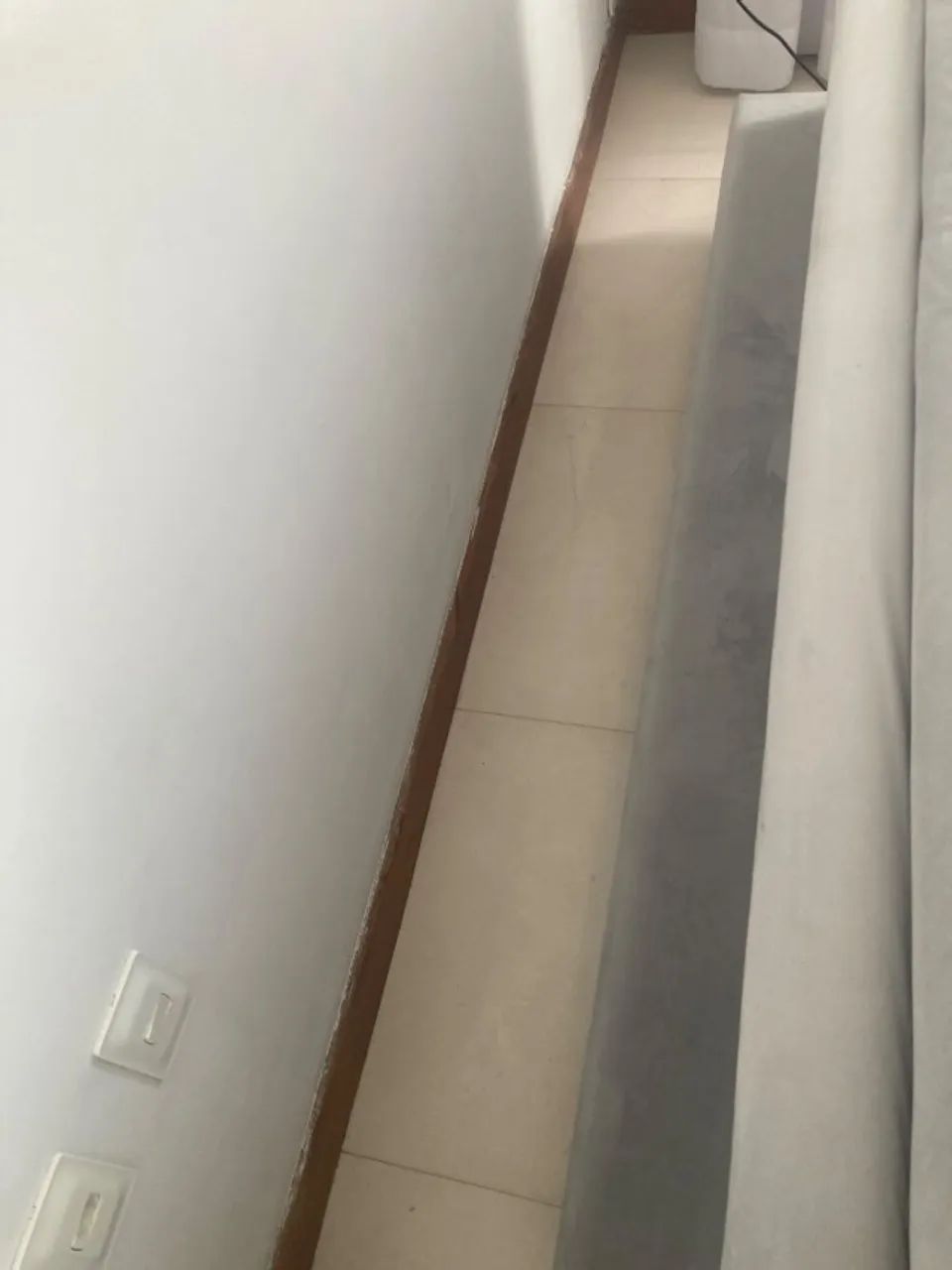 Sofá cama retrátil veludo cinza - Foto 5